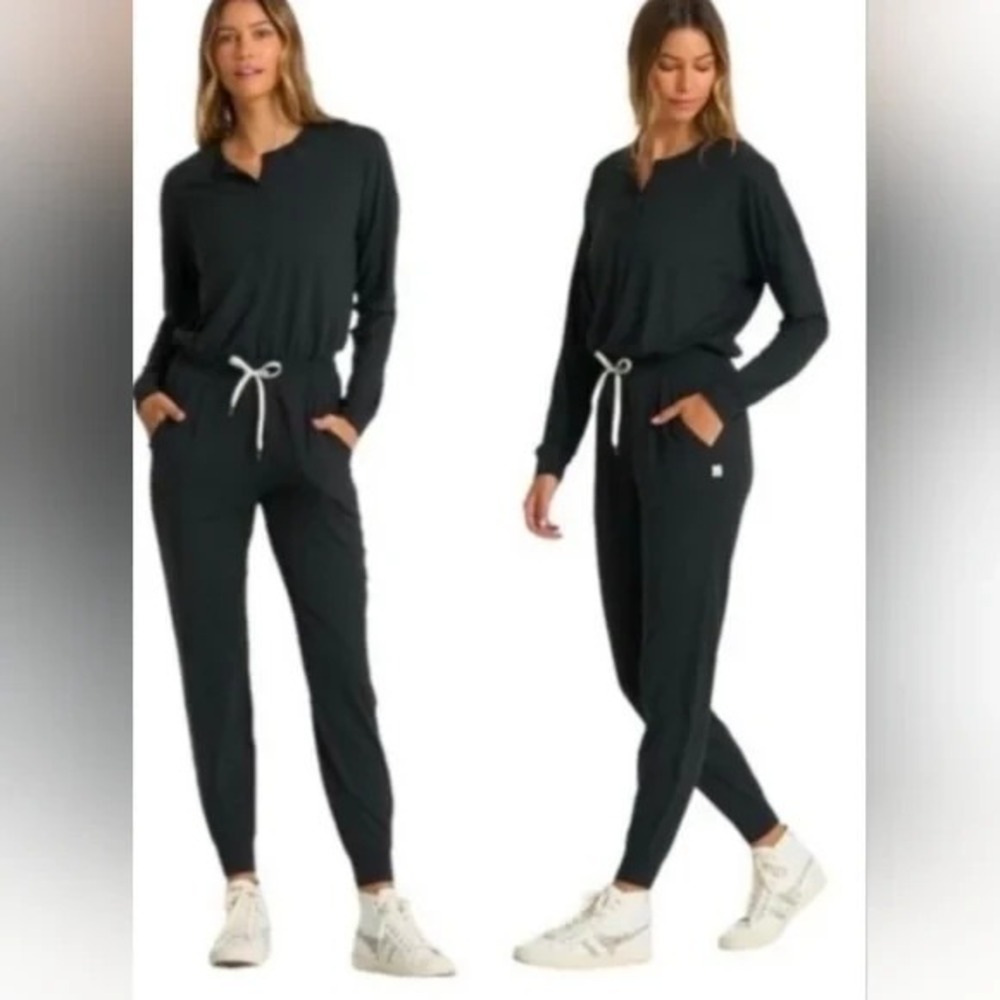 Vuori Jumpsuit Lux Henley in Black Heather Women Small Performance Long Sleeve